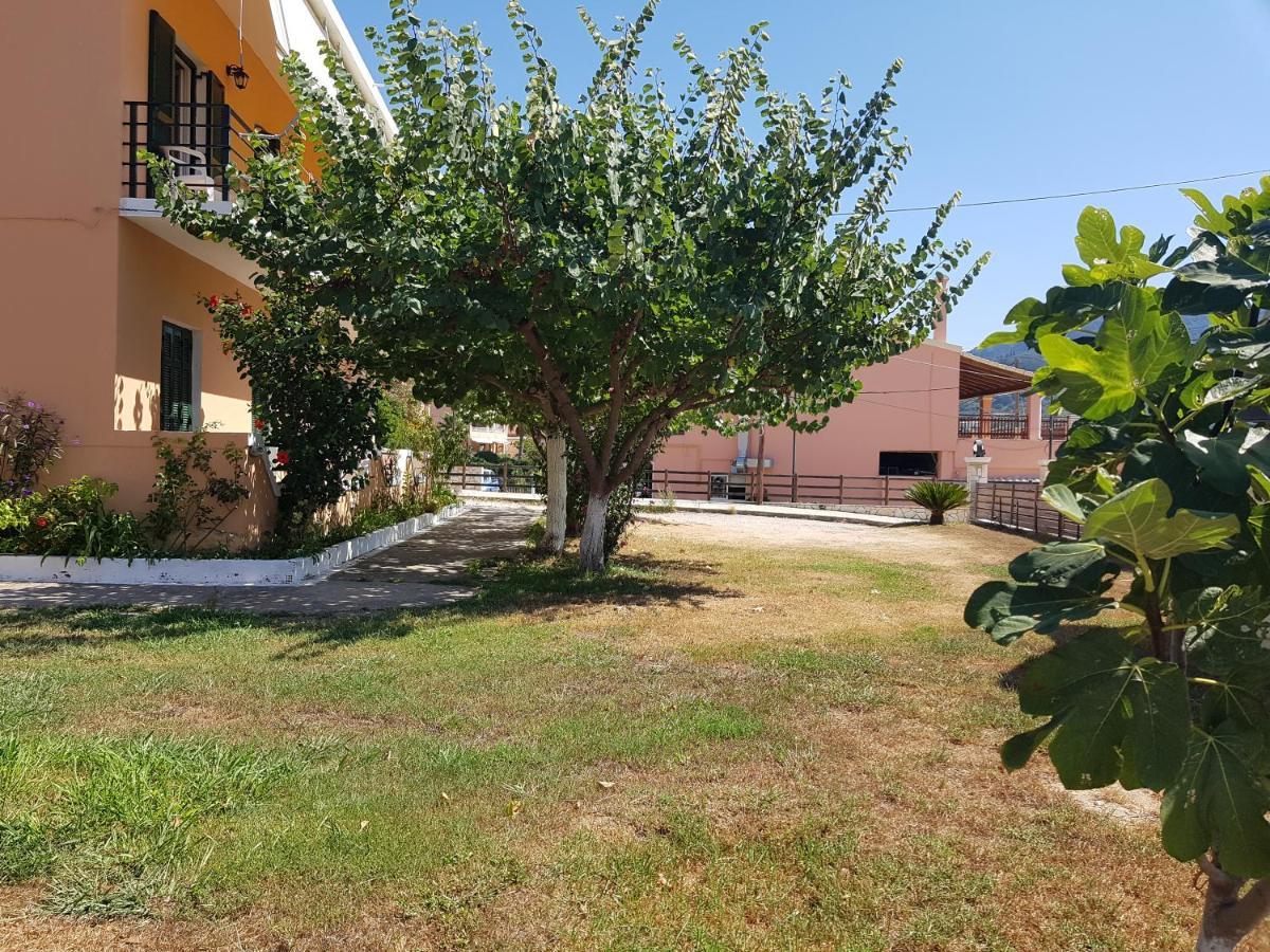 Nafsika Apartments Άγιος Γεώργιος Πάγων Εξωτερικό φωτογραφία